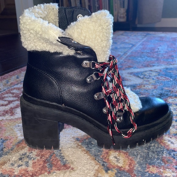 Women’s Aubrie Heeled Hiking Boot- Universal Thread size 6.5 - Picture 5 of 8